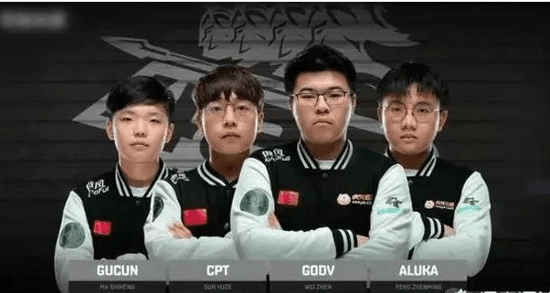 并没有沉浸 并没有沉浸